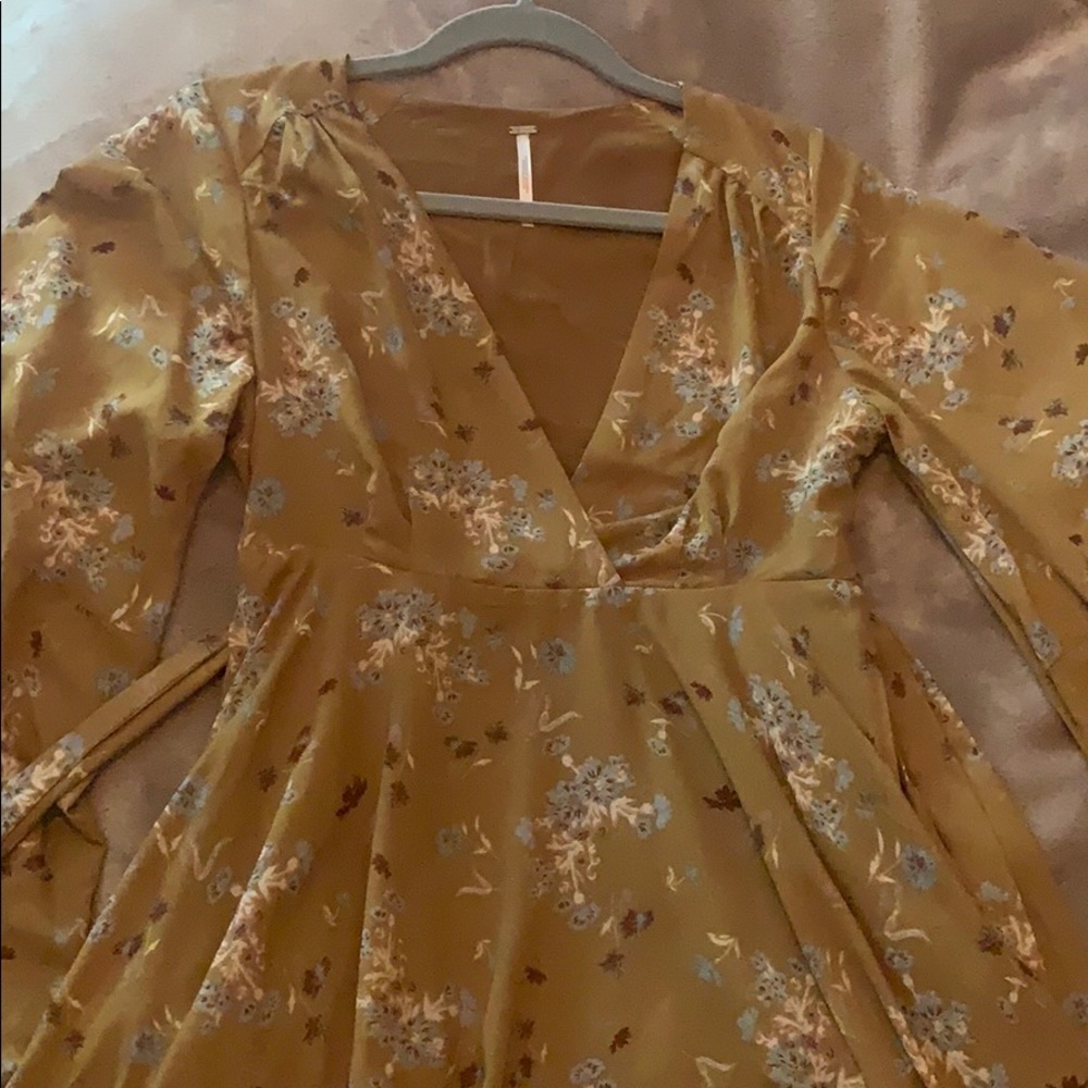 Free people Lilou bell sleeve mustard dress - Picture 5 of 9